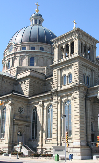 The St. Josaphat Basilica in Milwaukee, Wisconsin, was built with Buena Vista Freestone salvaged from a Chicago building in 1895. The St. Josaphat Basilica in Milwaukee, Wisconsin, was built with Buena Vista Freestone salvaged from a Chicago building in 1895.